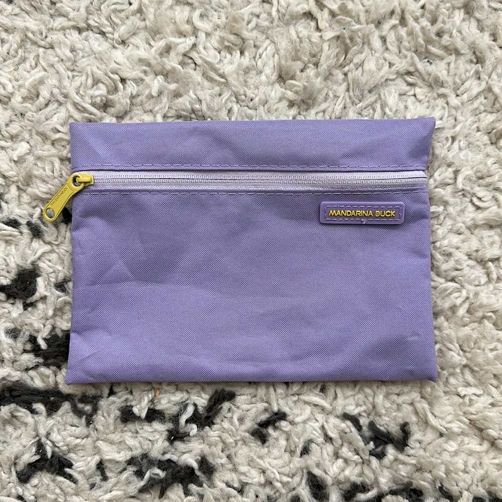 Mandarina Toiletry Case